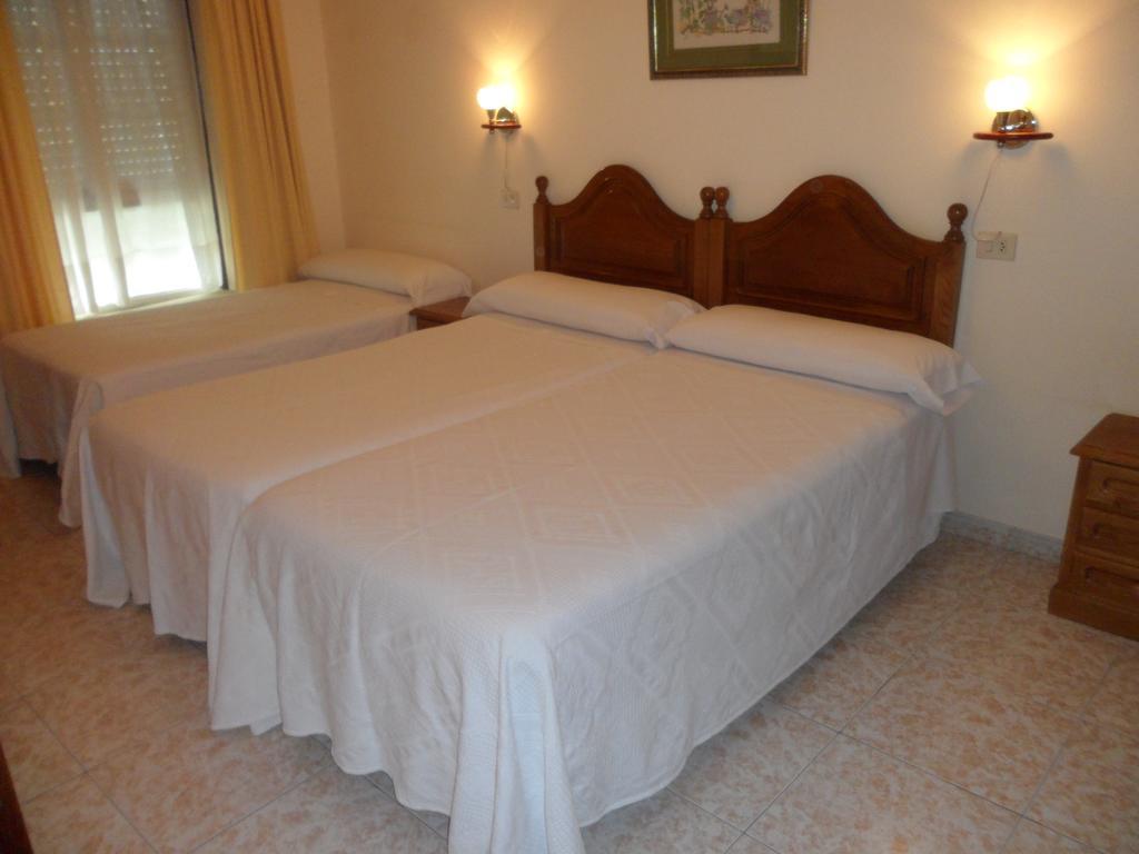 Hotel Avenida Baiona Сабарис Экстерьер фото